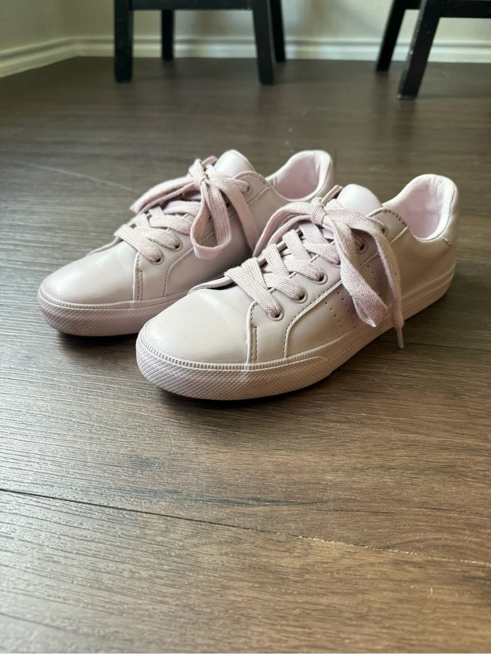 Tommy Hilfiger Women's Low Top Lace Up Sneakers Pink Minimalist Court Style 7.5